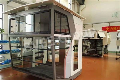 Kabina upravljavca žerjava RTG